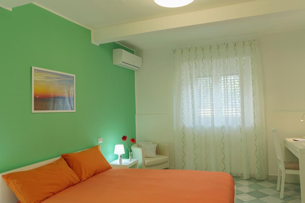 B&B Porta Della Sicilia Messina Quarto foto